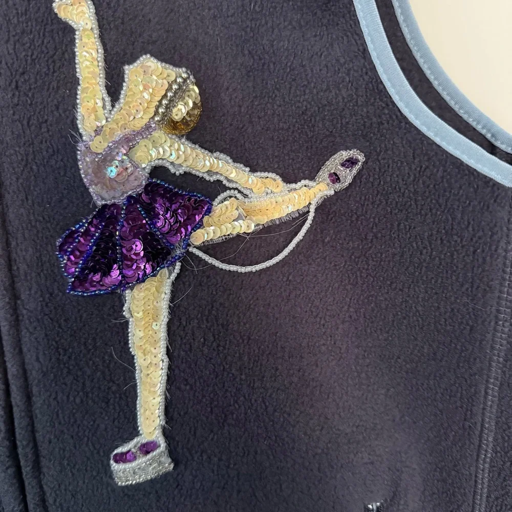 Vintage Y2K 2003 Old Navy Navy Zip Up Figure Skater Embroidered Fleece Vest